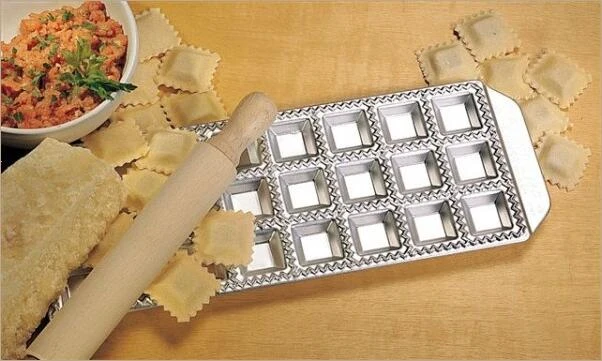 Imperia Ravioliform Ravioli Classici Mit Teigrolle Für 12 Stk. 5 Imperia Ravioliform Ravioli Classici Mit Teigrolle Für 12 Stk. – Bild 3