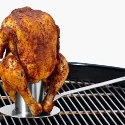 Rösle Hähnchenbräter -Zassenhaus shop Roesle 25078 Haehnchenbraeter mit Haehnchen auf Grill l